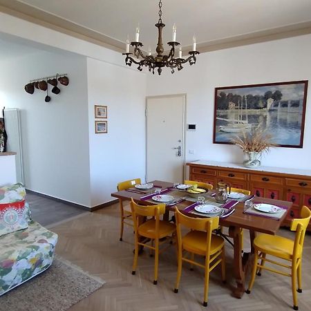 Palazzo Cavalletti - Appartamenti Nel Cuore Di Senigallia Buitenkant foto