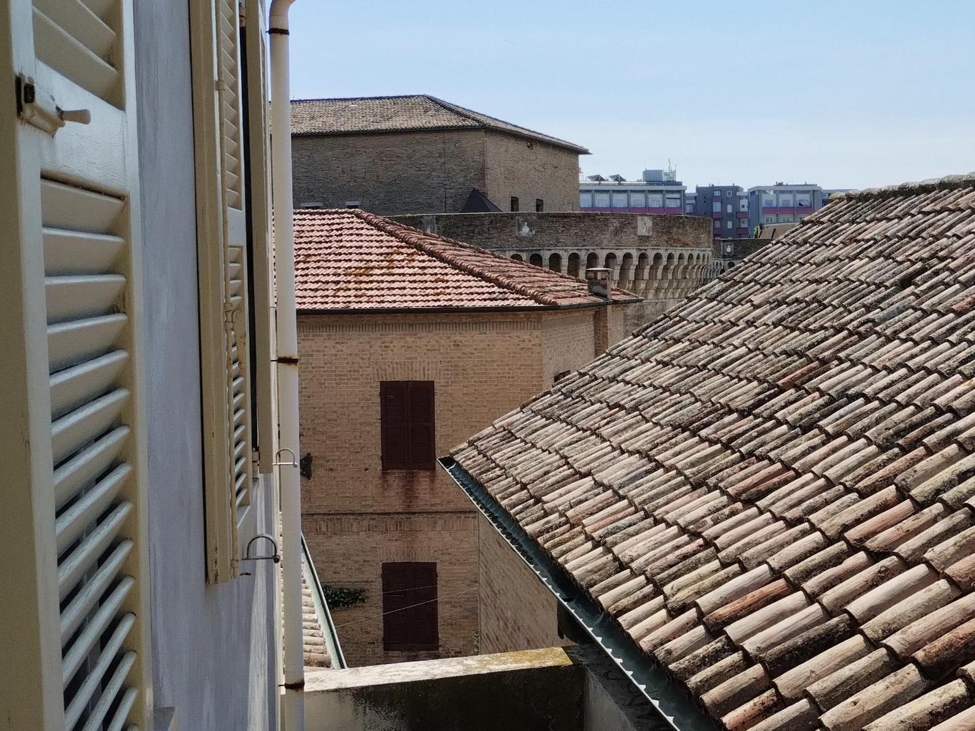 Palazzo Cavalletti - Appartamenti Nel Cuore Di Senigallia Buitenkant foto
